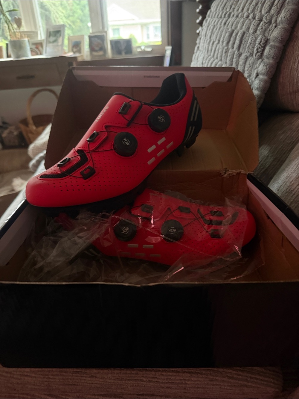 Men's Red Athletic Cycling Shoes with Dual Dial Fit